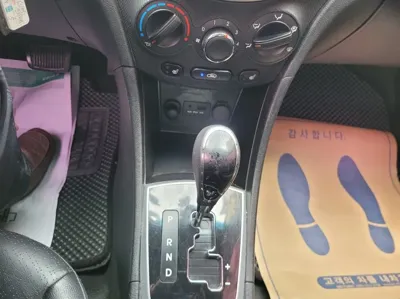 Hyundai Accent 2012, 83000 км, за 2474.44 USD - фото 9