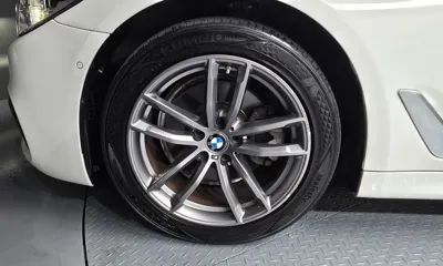 BMW 5-Series 2018, 138793 км, за 13121.96 USD