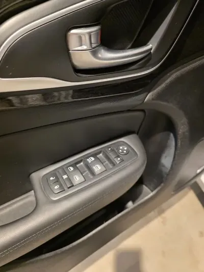 Chrysler 200 2015, 90000 км, за 3303.6 USD - фото 13