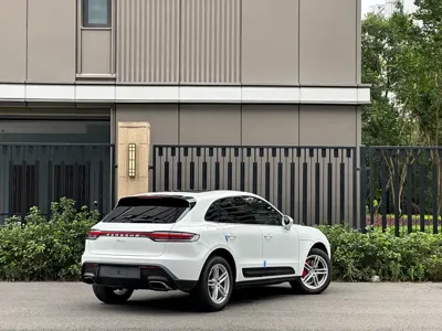 Porsche Macan 2023, 30000 км, за 49874.99 USD