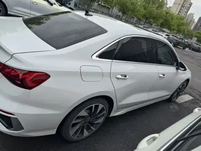 Audi A3 2023, 21600 км, за 21335.2 USD