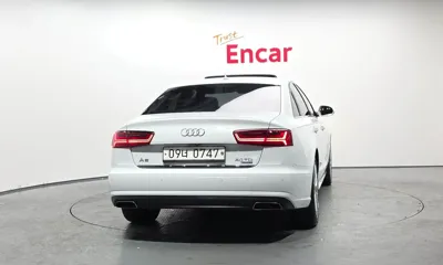 Audi A6 2016, 129119 км, за 6607.2 USD