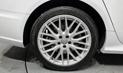 Audi A6 2016, 129119 км, за 6607.2 USD