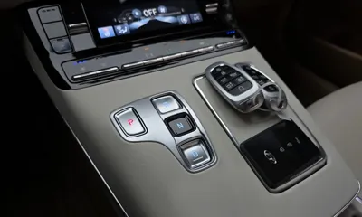 Hyundai Grandeur 2021, 37412 км, за 18214.95 USD - фото 9