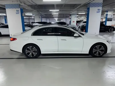 Mercedes-Benz E-Class 2025, 833 км, за 42011.29 USD