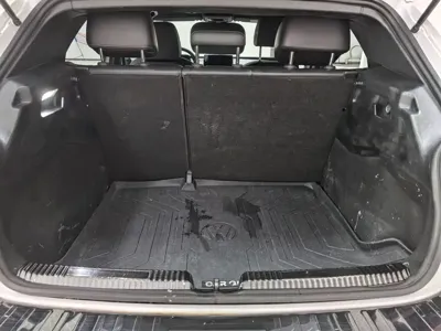 Volkswagen ID.3 2024, 77500 км, за 11594.83 USD
