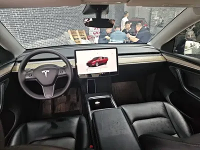 Tesla Model Y 2023, 108200 км, за 22507.85 USD - фото 10
