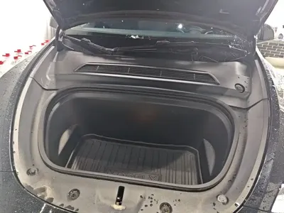 Tesla Model Y 2023, 108200 км, за 22507.85 USD - фото 20