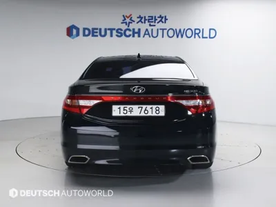 Hyundai Grandeur 2015, 101497 км, за 4429.97 USD