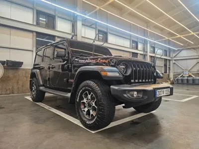 Jeep Wrangler 2023, 51000 км, за 37661.05 USD - фото 12