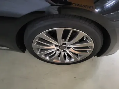 Genesis G80 2017, 47000 км, за 12800.32 USD