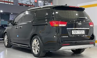 Kia Canival 2015, 162702 км, за 5785.61 USD