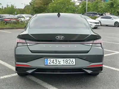 Hyundai Avante 2021, 78300 км, за 10011.05 USD