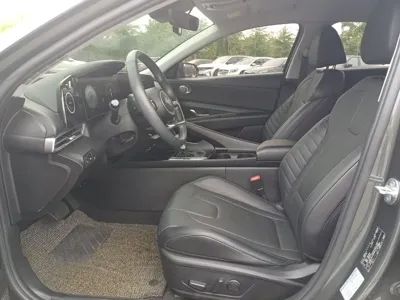 Hyundai Avante 2021, 78300 км, за 10011.05 USD - фото 9