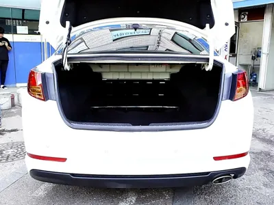 Kia K5 2013, 206000 км, за 2925.31 USD