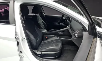 Hyundai Avante 2021, 80746 км, за 7622.15 USD - фото 12
