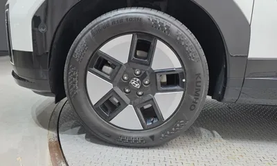 Hyundai Santafe 2024, 28285 км, за 26847.84 USD