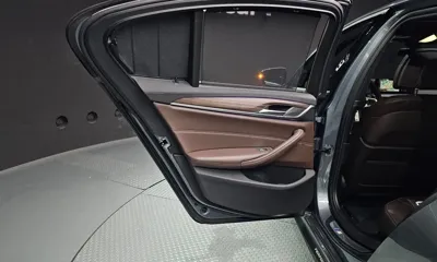 BMW 5-Series 2019, 58760 км, за 20802.18 USD - фото 25