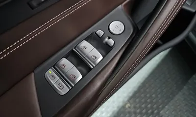 BMW 5-Series 2019, 58760 км, за 20802.18 USD - фото 29