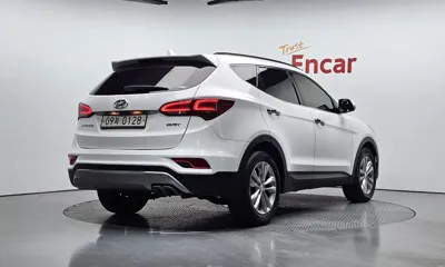 Hyundai Santafe 2016, 129350 км, за 7483.44 USD