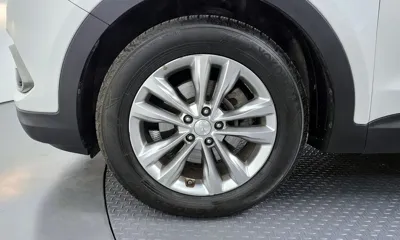 Hyundai Santafe 2016, 129350 км, за 7483.44 USD