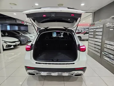 Mercedes-Benz GLC-Class 2023, 29236 км, за 42219.66 USD - фото 19