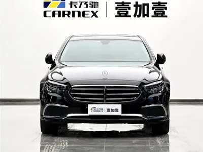 Mercedes-Benz E-Class 2023, 45400 км, за 35890.99 USD