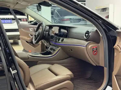 Mercedes-Benz E-Class 2023, 45400 км, за 35890.99 USD - фото 8