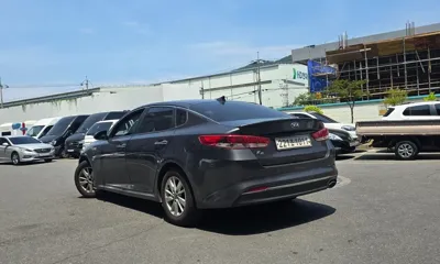 Kia K5 2016, 198428 км, за 3931.99 USD