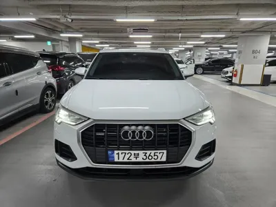 Audi Q3 2025, 6776 км, за 26977.82 USD