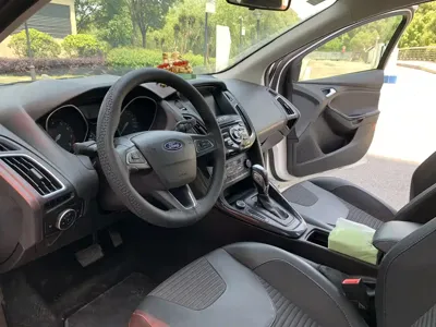 Ford Focus 2016, 91000 км, за 2972.28 USD - фото 8