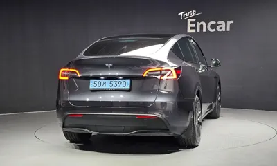 Tesla Model Y 2024, 36305 км, за 25677.69 USD