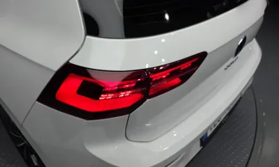 Volkswagen Golf 2022, 27747 км, за 19528.55 USD - фото 23