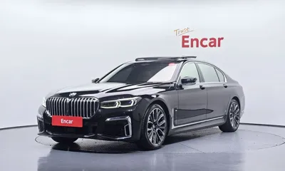 BMW 7-Series · 2021 год