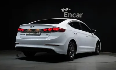 Hyundai Avante 2017, 91793 км, за 5087.54 USD