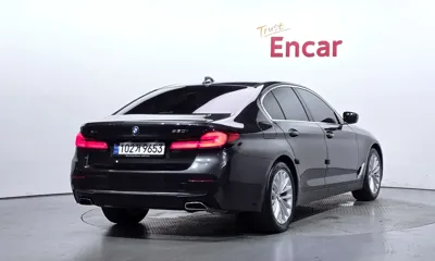 BMW 5-Series 2022, 44889 км, за 26250.49 USD