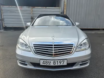 Mercedes-Benz S-Class · 2011 год