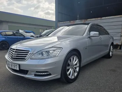 Mercedes-Benz S-Class 2011, 117000 км, за 6511.69 USD