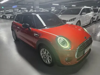 MINI Cooper · 2021 год
