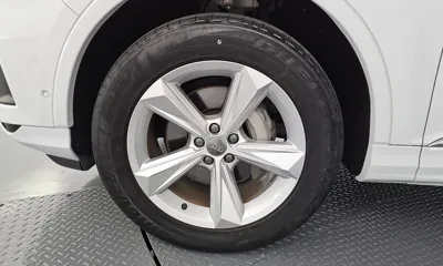 Audi Q7 2021, 25377 км, за 37112.44 USD