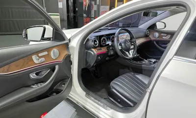 Mercedes-Benz E-Class 2019, 81623 км, за 15304.78 USD - фото 10
