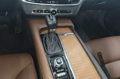 Volvo S90 2019, 79800 км, за 19599 USD - фото 22
