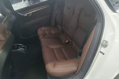 Volvo S90 2019, 79800 км, за 19599 USD - фото 26
