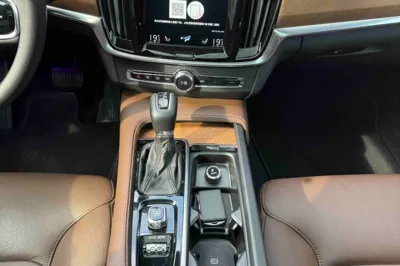 Volvo S90 2019, 79800 км, за 19599 USD - фото 32