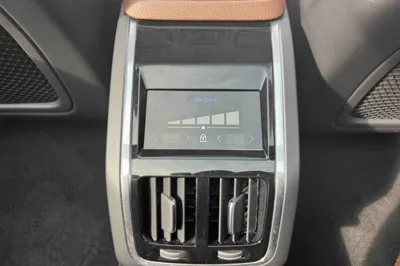 Volvo S90 2019, 79800 км, за 19599 USD - фото 33