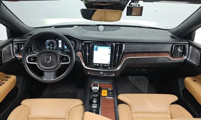 Volvo S60 2021, 16674 км, за 21125.81 USD - фото 7