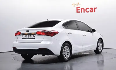 Kia K3 2015, 89820 км, за 4485.47 USD