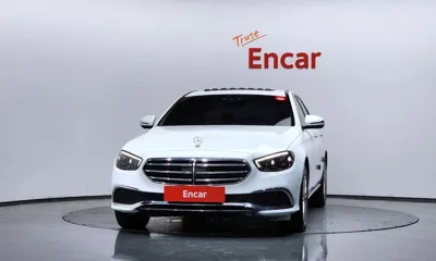 Mercedes-Benz E-Class 2023, 17714 км, за 31581.68 USD
