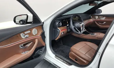Mercedes-Benz E-Class 2023, 17714 км, за 31528.3 USD - фото 10
