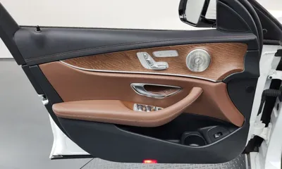 Mercedes-Benz E-Class 2023, 17714 км, за 31528.3 USD - фото 24